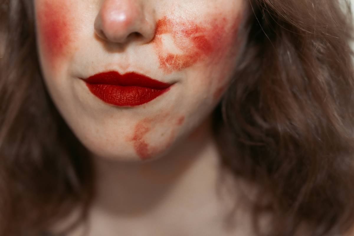 The Ultimate Guide to Soothing Foundation for Sensitive Skin That Won’t Trigger Redness or Breakouts