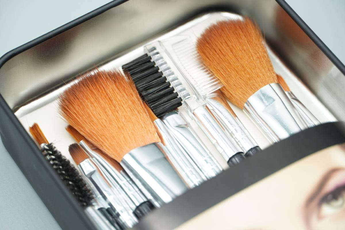 Makeup for the Most Sensitive Skin: Your No-Sting, No-Redness Survival Guide