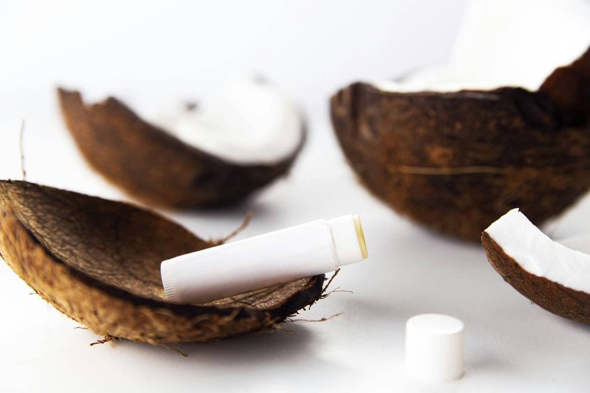Why Your Lips Are Burning (And Why Fragrance Free Lipsticks Might Be the Fix)